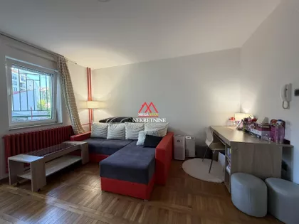 Šumadijska | 4zida.rs