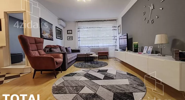 Troiposoban stan | 4zida