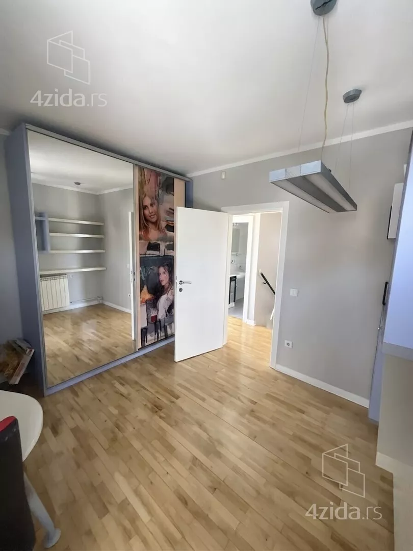 4-etažna kuća | 4zida