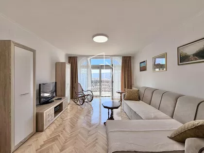 Cara Iraklija | 4zida.rs