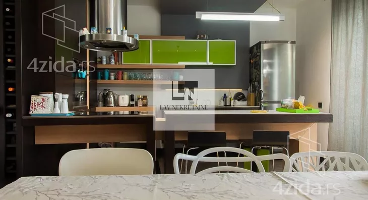 Petosoban stan | 4zida