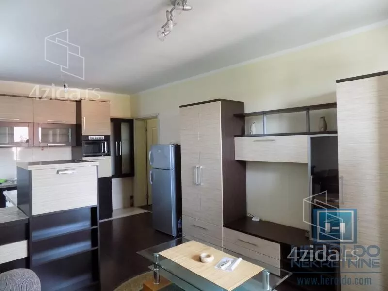Garsonjera | 4zida