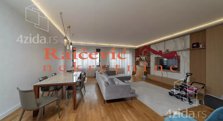 Četvorosoban stan | 4zida