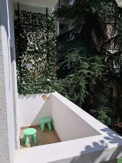 Niška | 4zida.rs