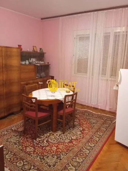 Zmaj Jovina | 4zida.rs