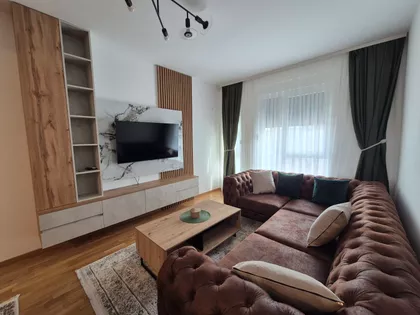 Sedmog Jula | 4zida.rs