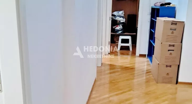 Šestosoban stan | 4zida