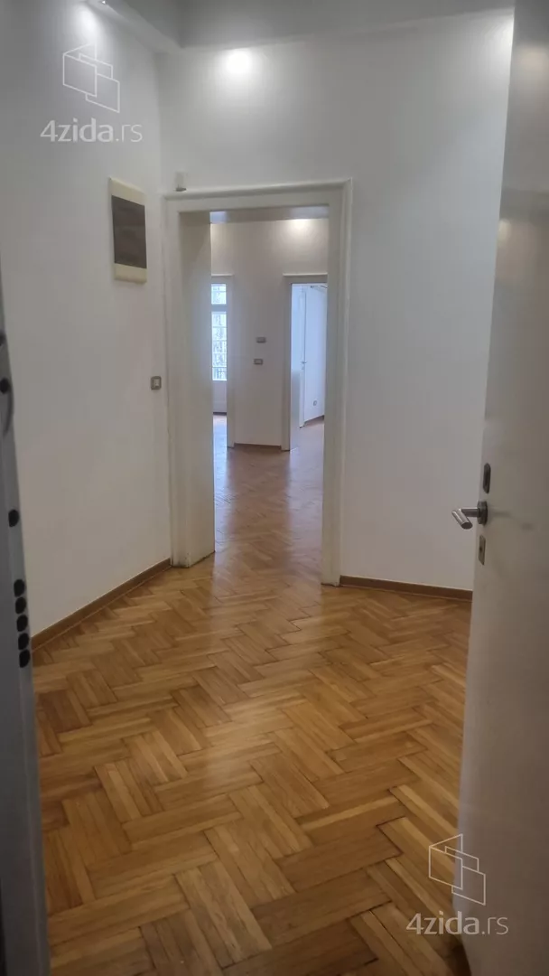 Kancelarija | 4zida