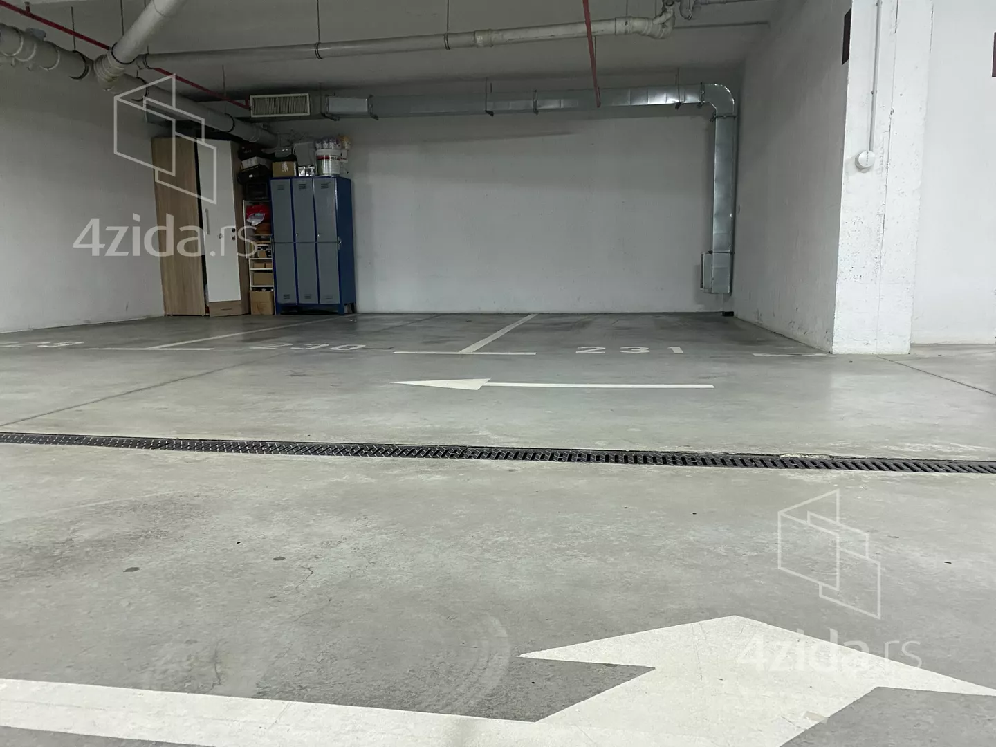 Parking | 4zida