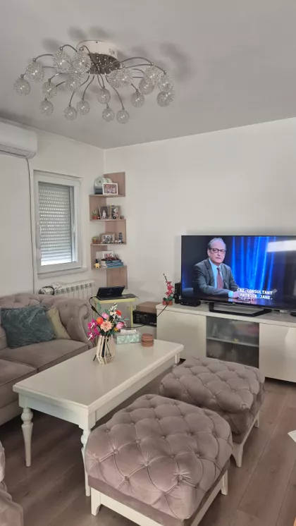 Ugrinovački Put | 4zida.rs