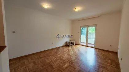 Mihajla Bandura | 4zida.rs