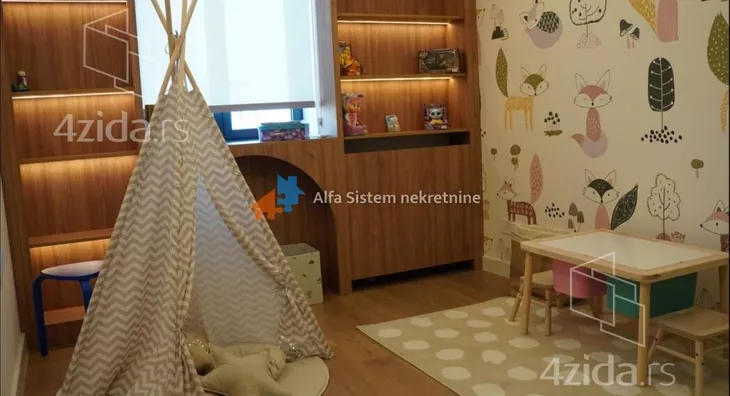 Petosoban stan | 4zida