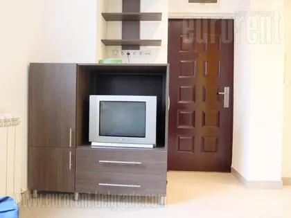 DONJI DORĆOL | 4zida.rs