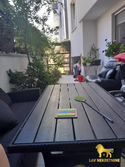 PATRIJARHA ČARNOJEVIĆA | 4zida.rs