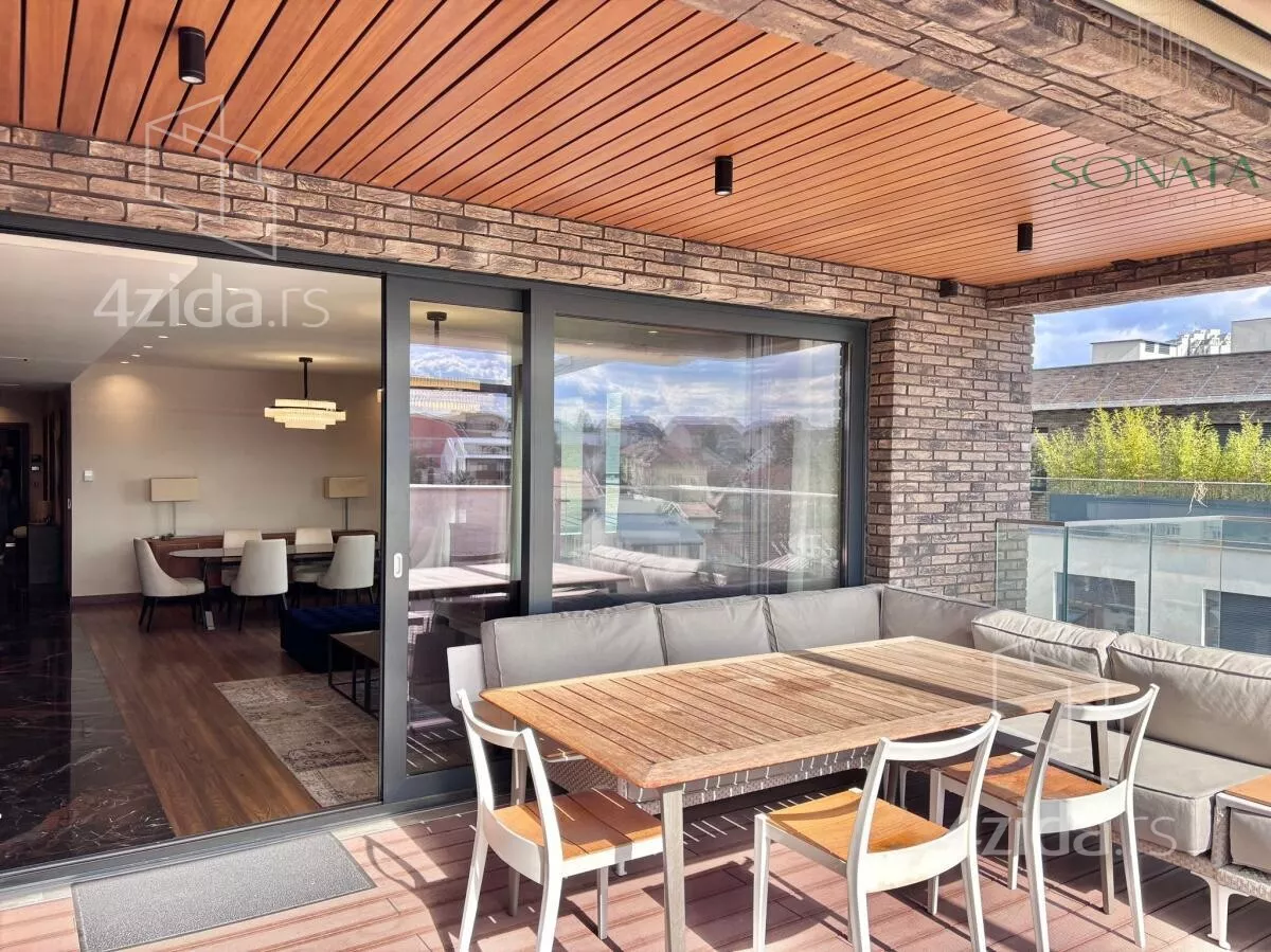 Petosoban stan | 4zida