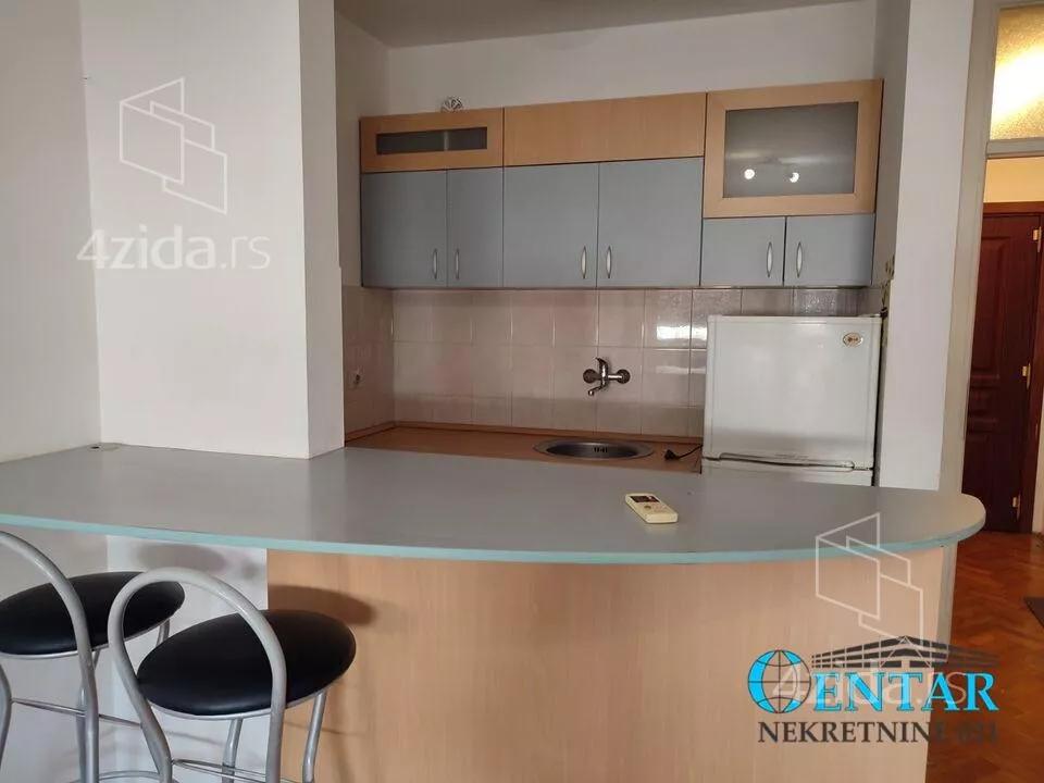 Garsonjera | 4zida