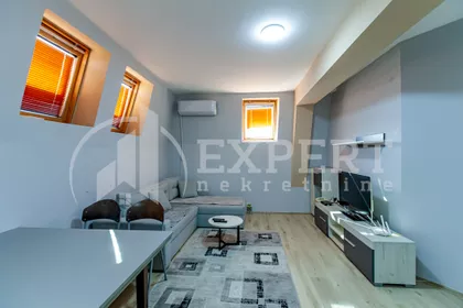 Kozaračka | 4zida.rs