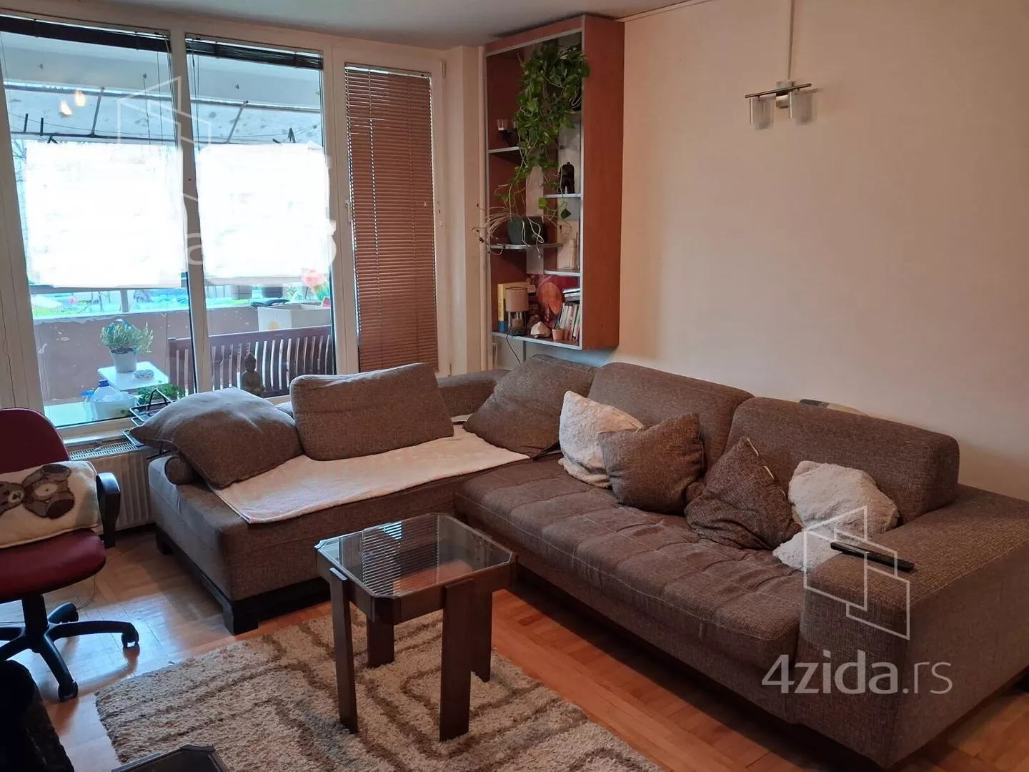 Dvoiposoban stan | 4zida