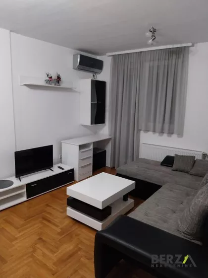 Bulevar Patrijarha Pavla (Somborski Bulevar) | 4zida.rs