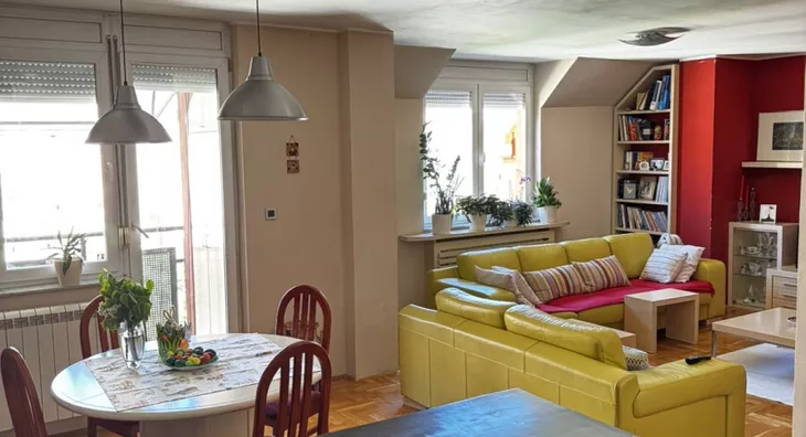 Četvoroiposoban stan | 4zida