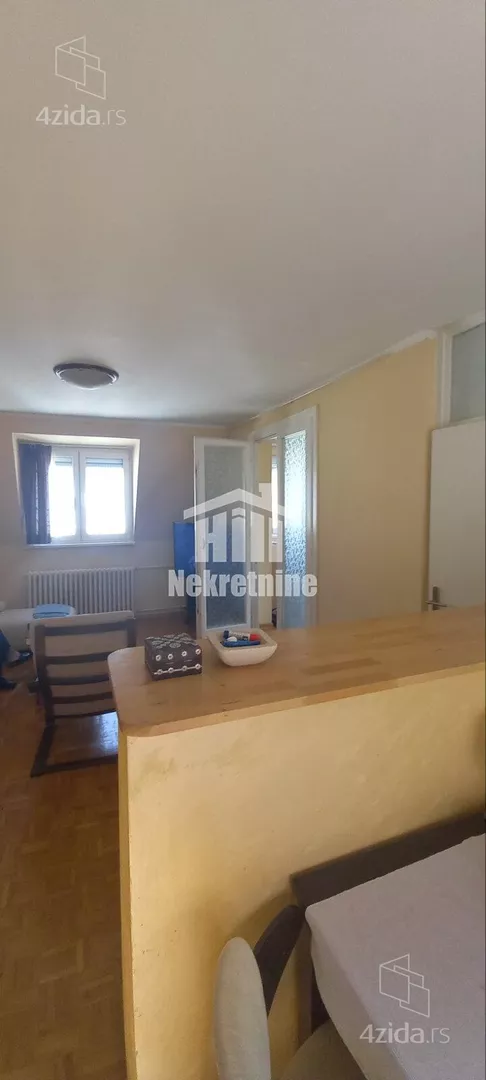 Četvoroiposoban stan | 4zida