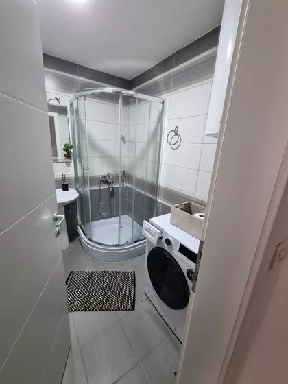 Nikole Tesle | 4zida.rs