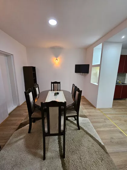 Železnička 3 | 4zida.rs