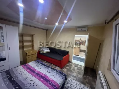 Zarija Vujoševića | 4zida.rs