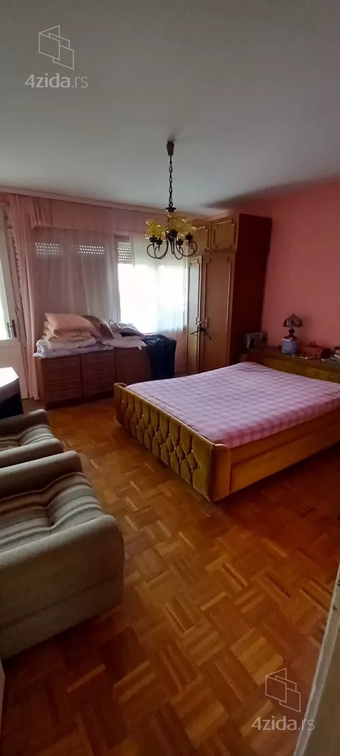 3-etažna kuća | 4zida