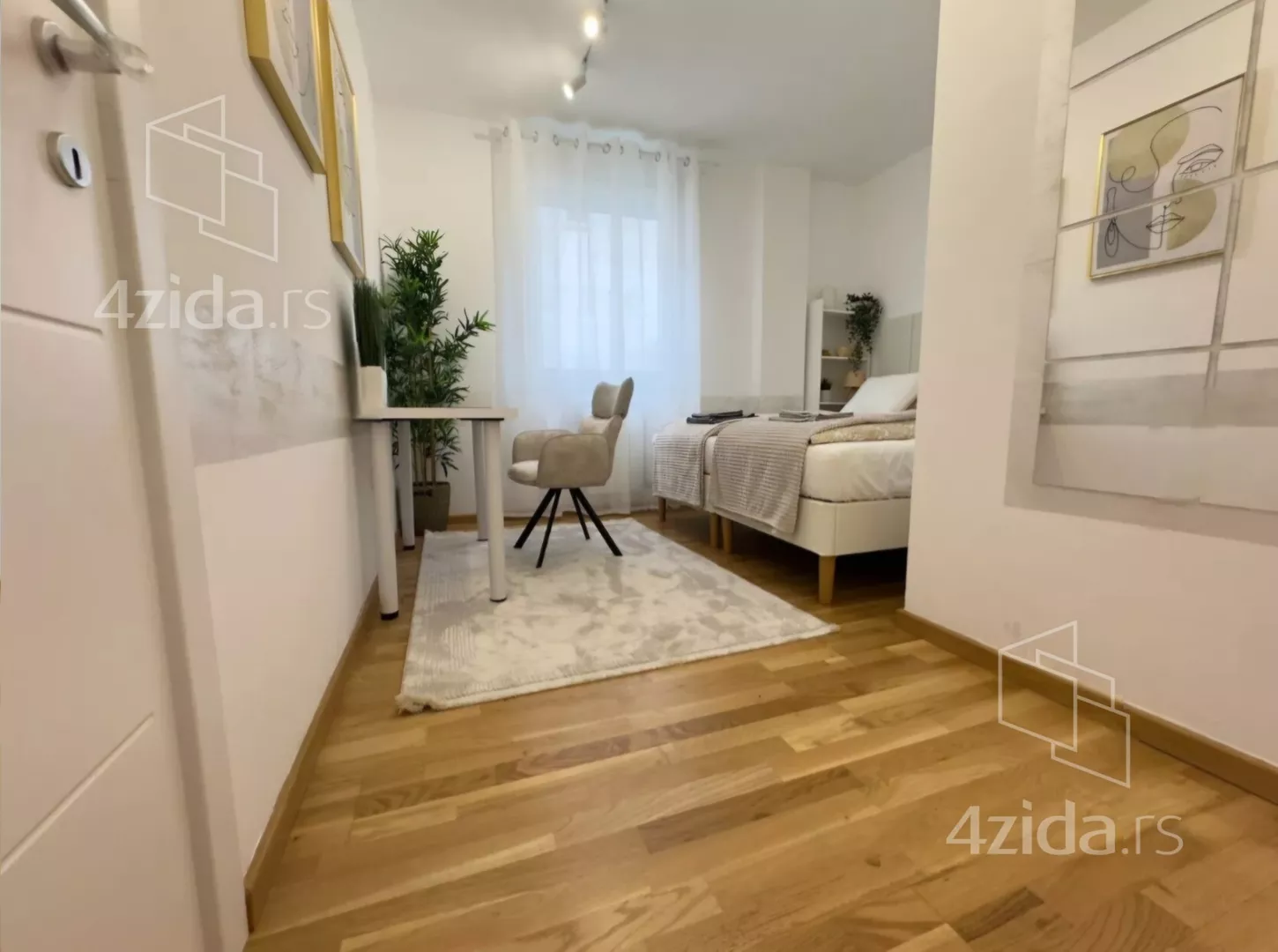 Troiposoban stan | 4zida