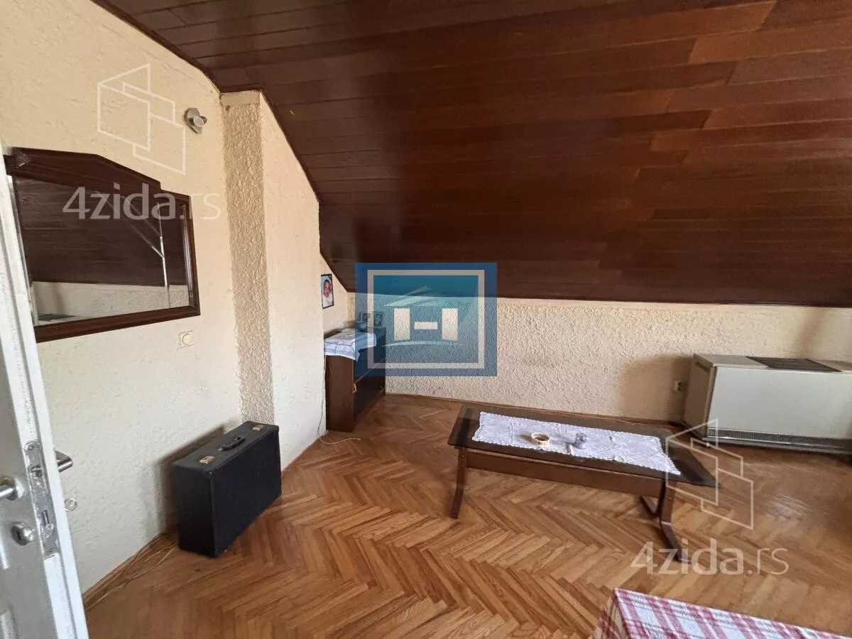 Kuća | 4zida
