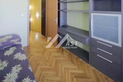 Jovana Subotića | 4zida.rs