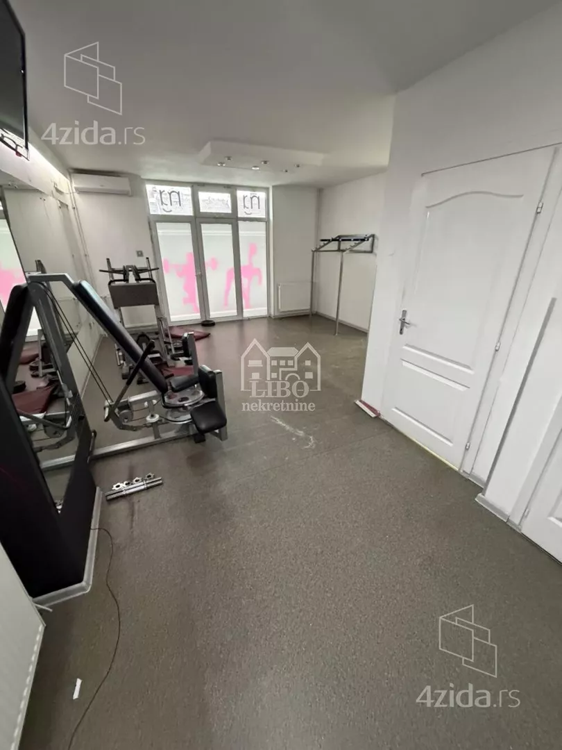 Poslovni prostor | 4zida