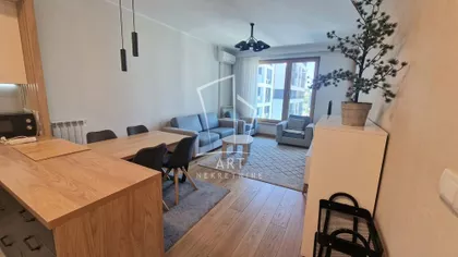 Tadije Sondermajera | 4zida.rs
