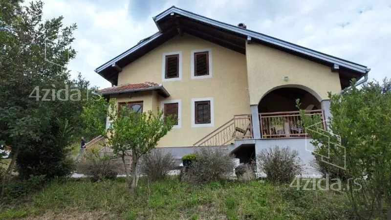 Kuća | 4zida