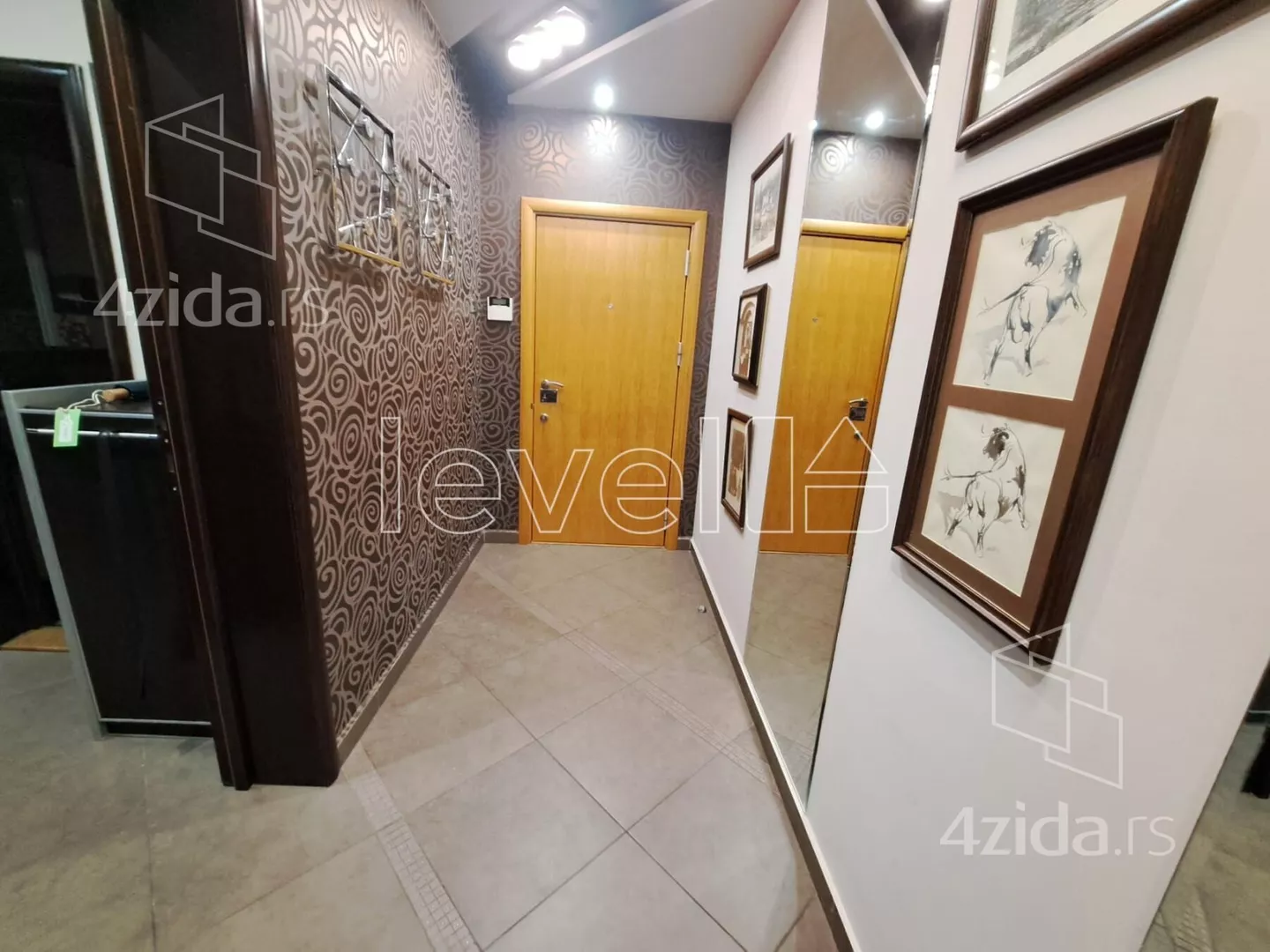 Petosoban stan | 4zida