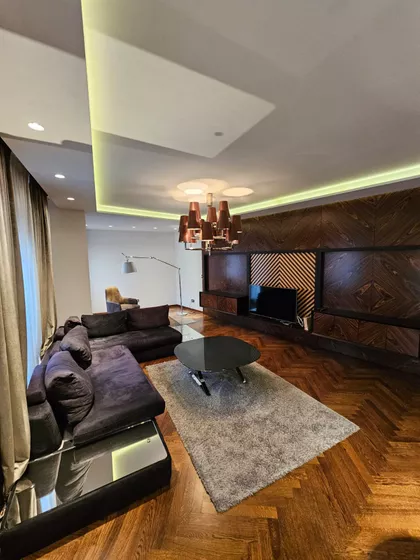 Patrijarha Varnave | 4zida.rs