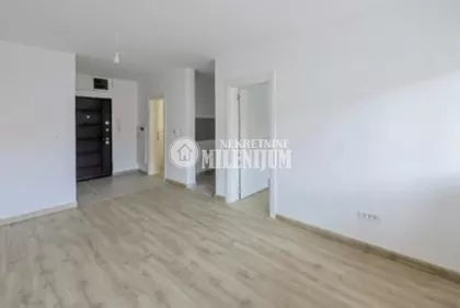 Surčinska | 4zida.rs