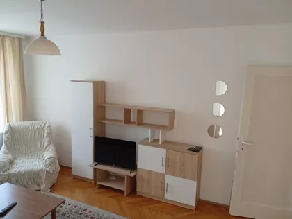 Velikotrnavska 13 | 4zida.rs