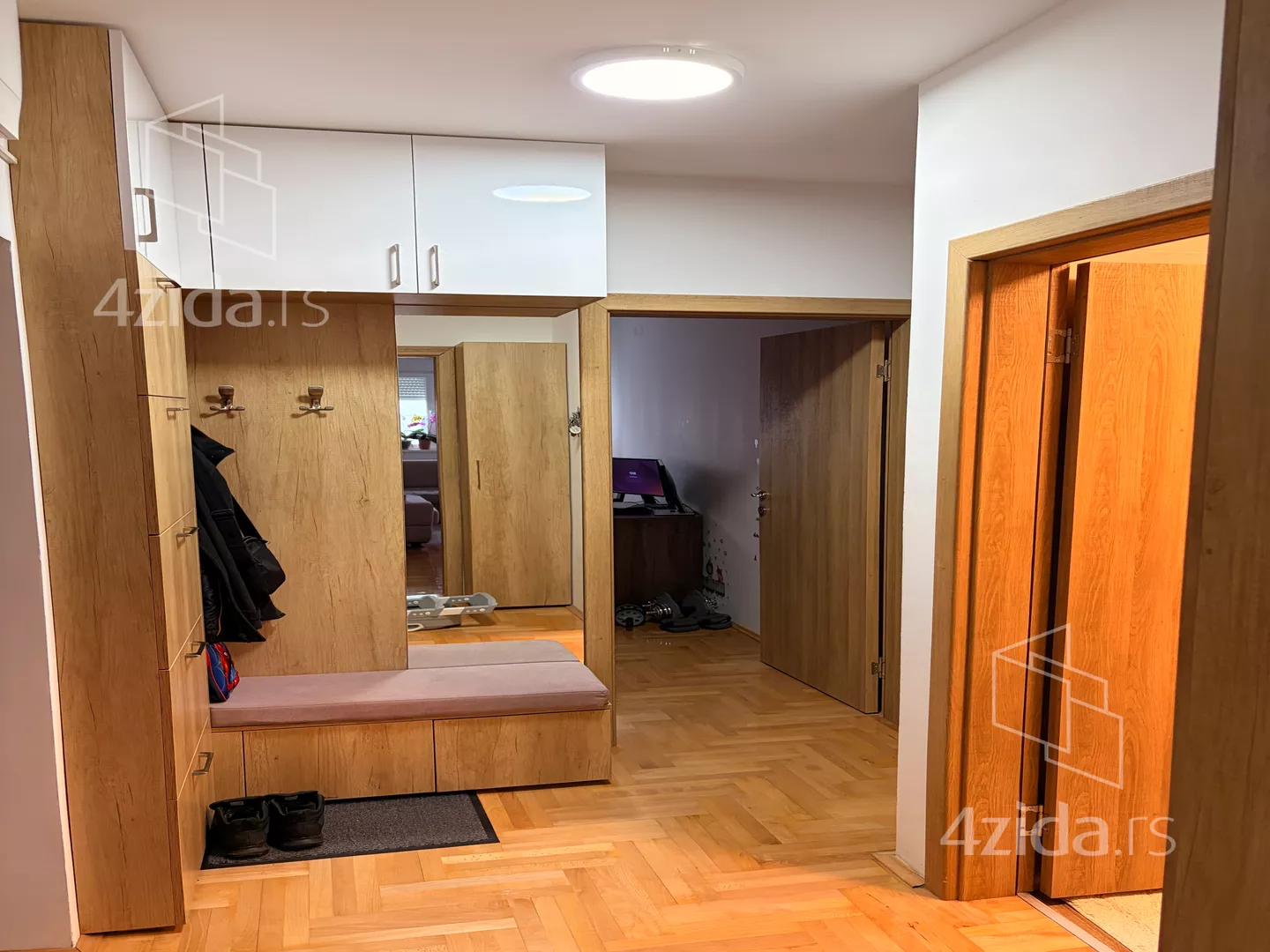 Dvoiposoban stan | 4zida