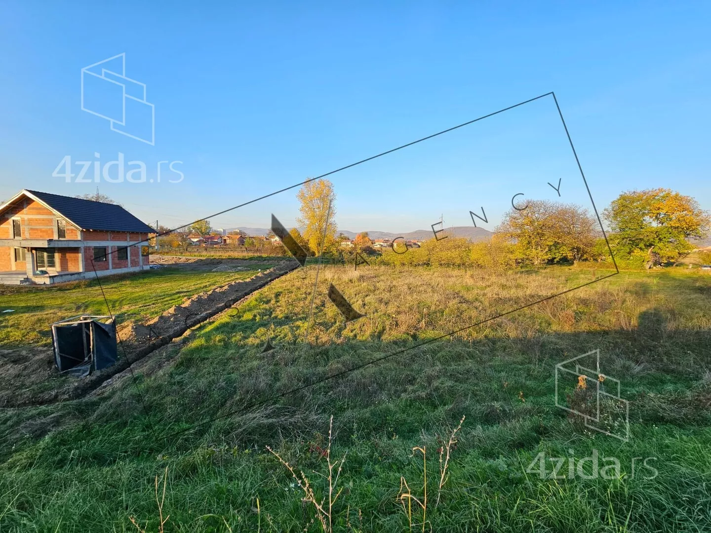 Građevinsko zemljište | 4zida