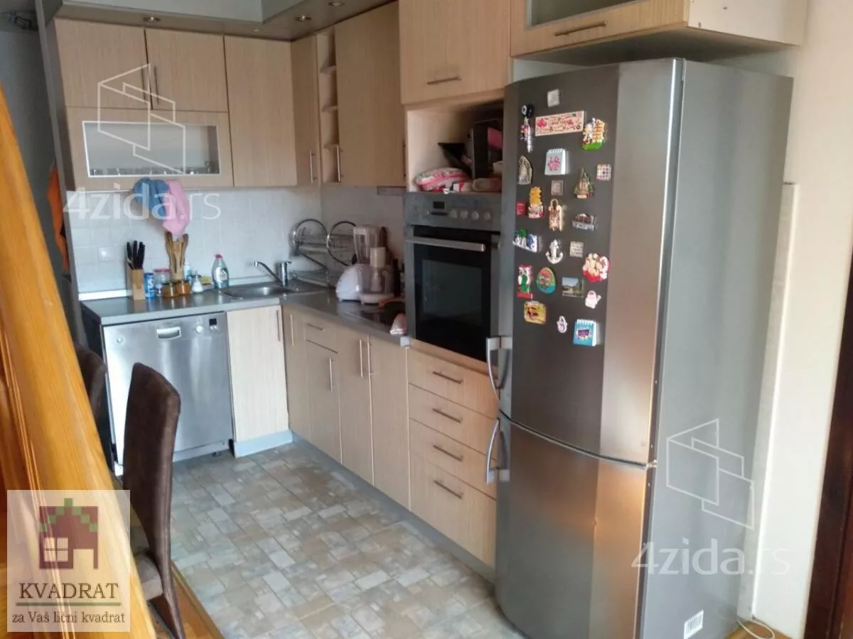 Petosoban stan | 4zida