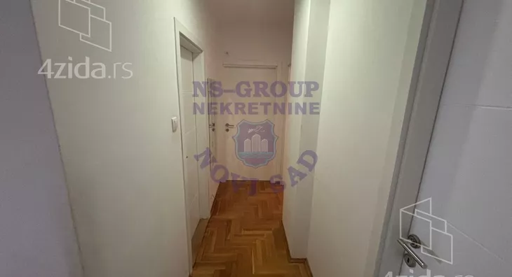 Četvoroiposoban stan | 4zida