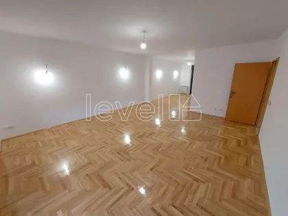 Sremska Kamenica | 4zida.rs