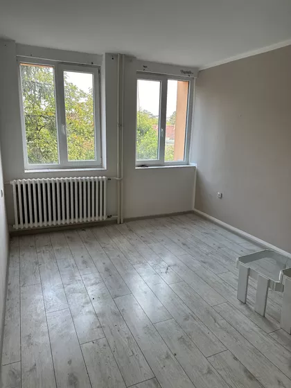 Olge Milutinović | 4zida.rs