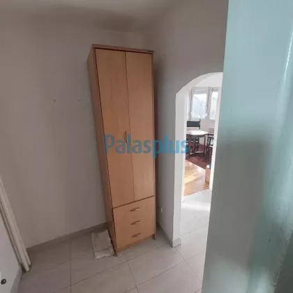 Ustanička | 4zida.rs