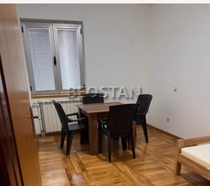 Ugrinovački put | 4zida.rs
