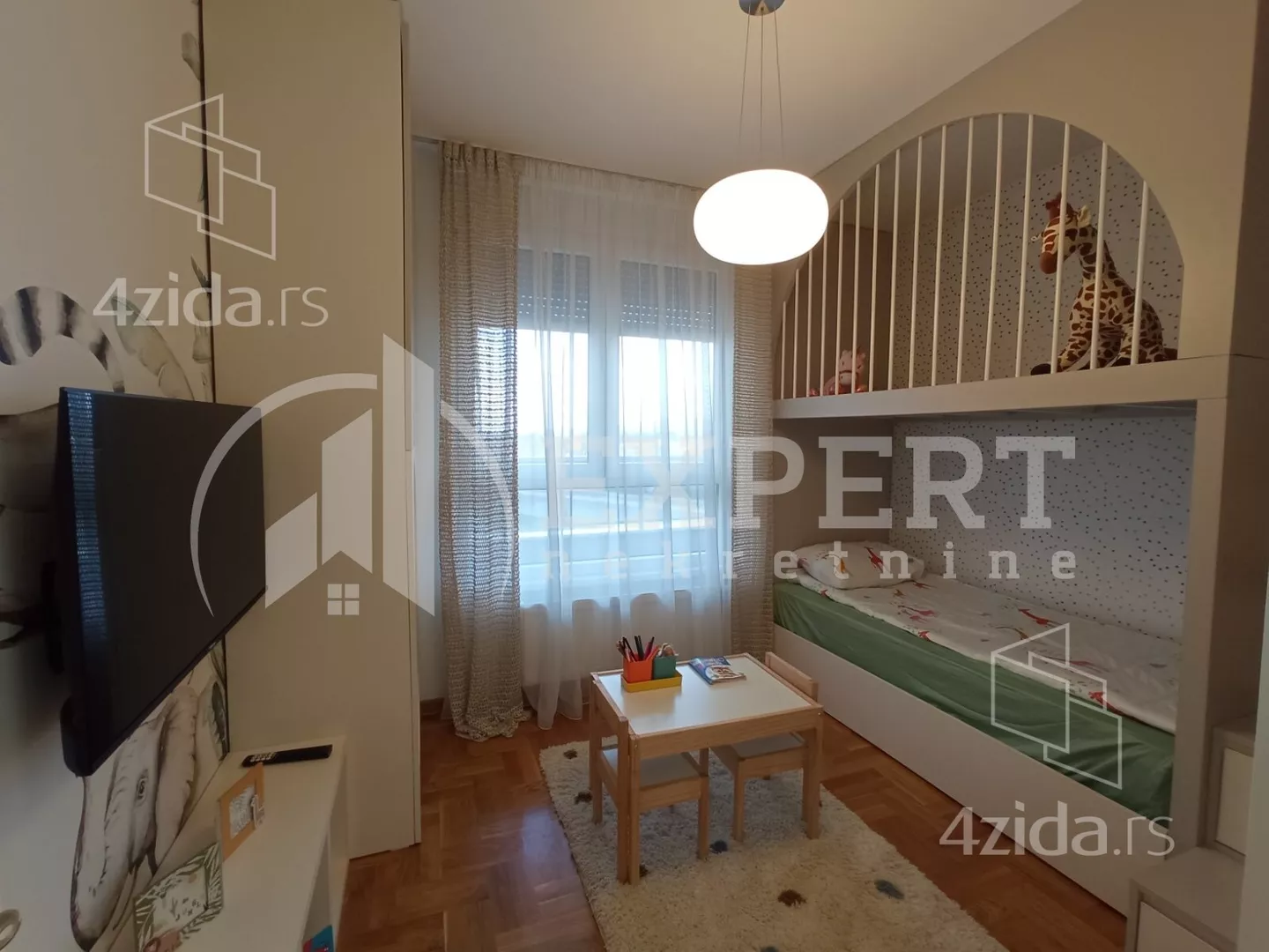 Dvoiposoban stan | 4zida