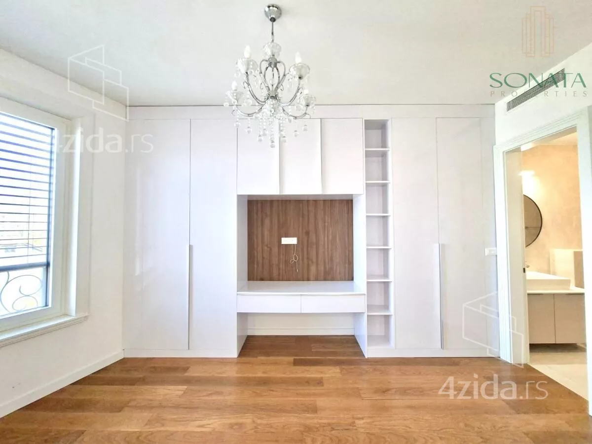 Petosoban stan | 4zida