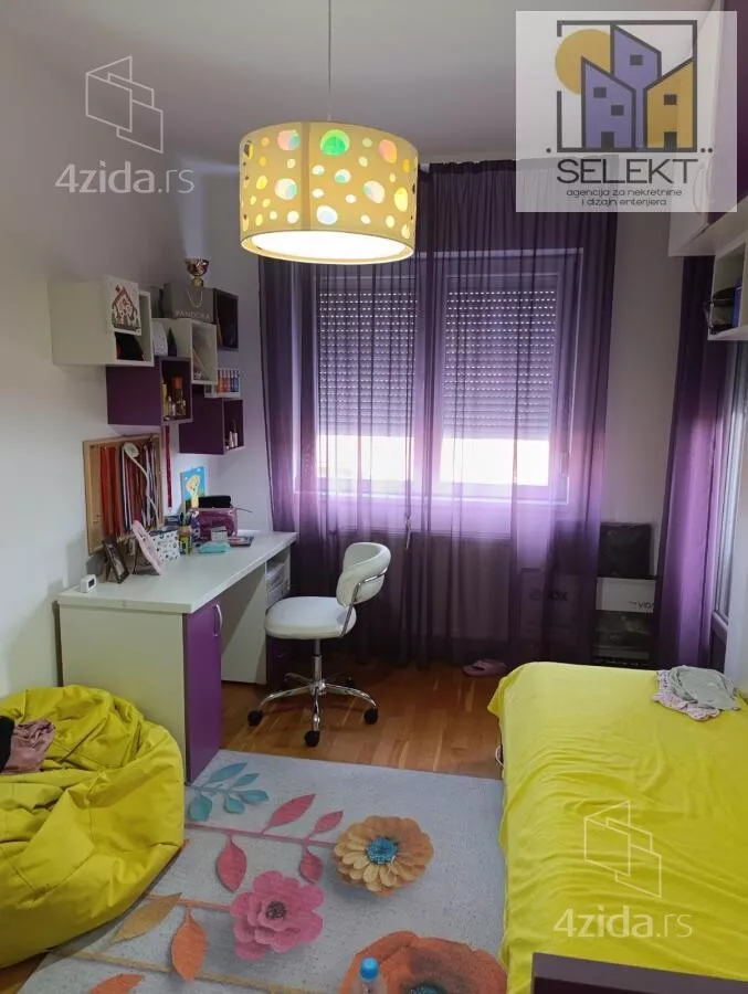 Četvorosoban stan | 4zida